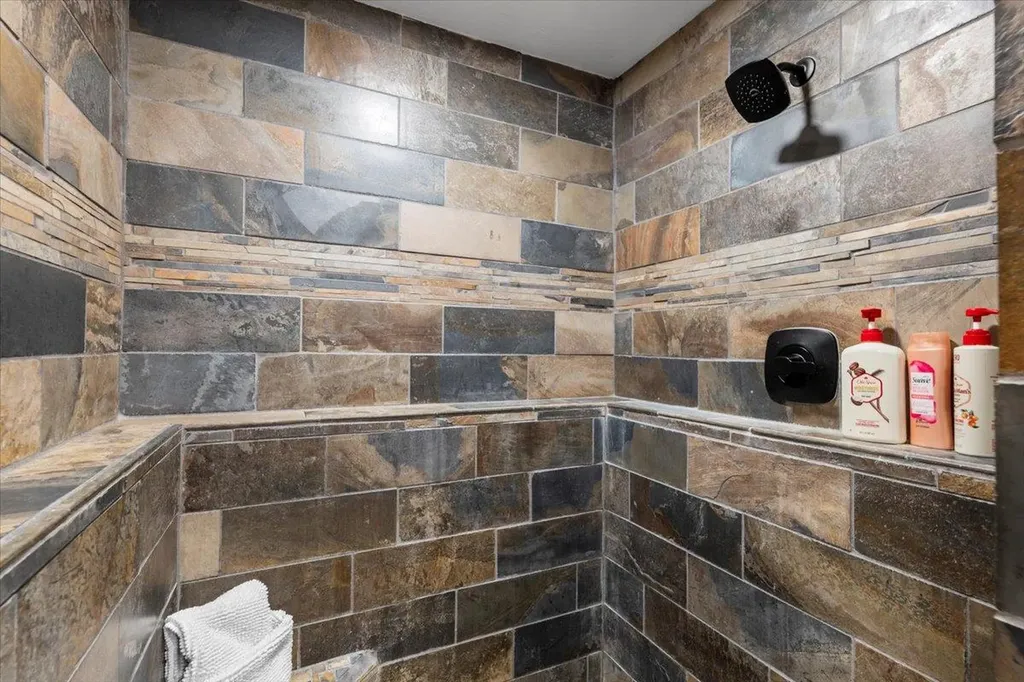 119 Vicinity Trail Spicewood TX 78669