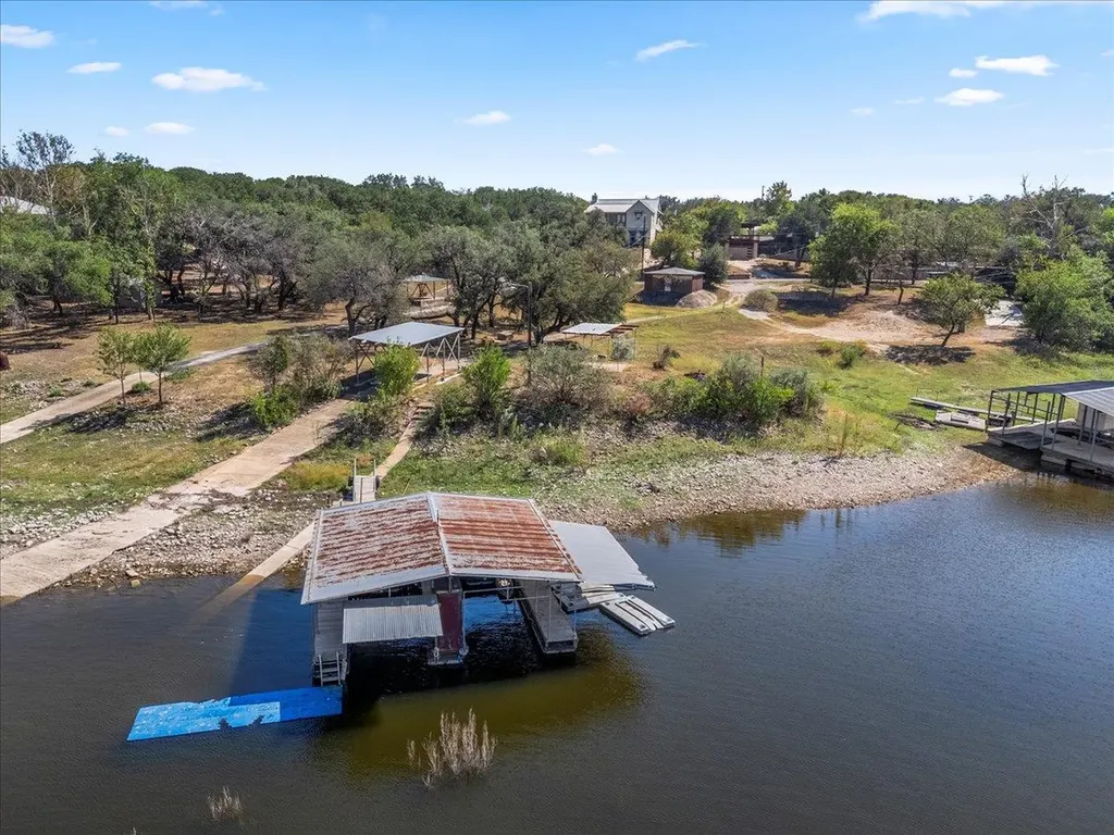 119 Vicinity Trail Spicewood TX 78669
