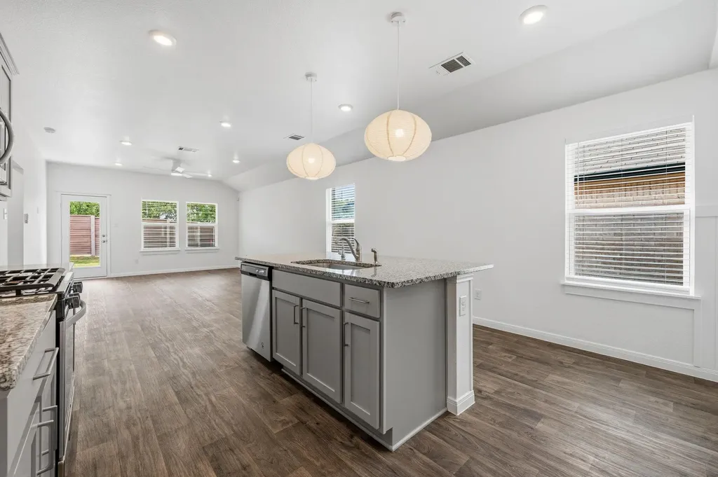 158 Jayden Drive Kyle TX 78640