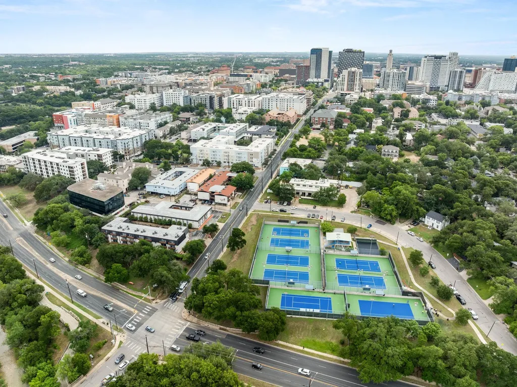 711 W 26th Street Austin TX 78705