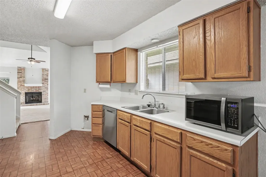 16819 Whitebrush Loop Austin TX 78717