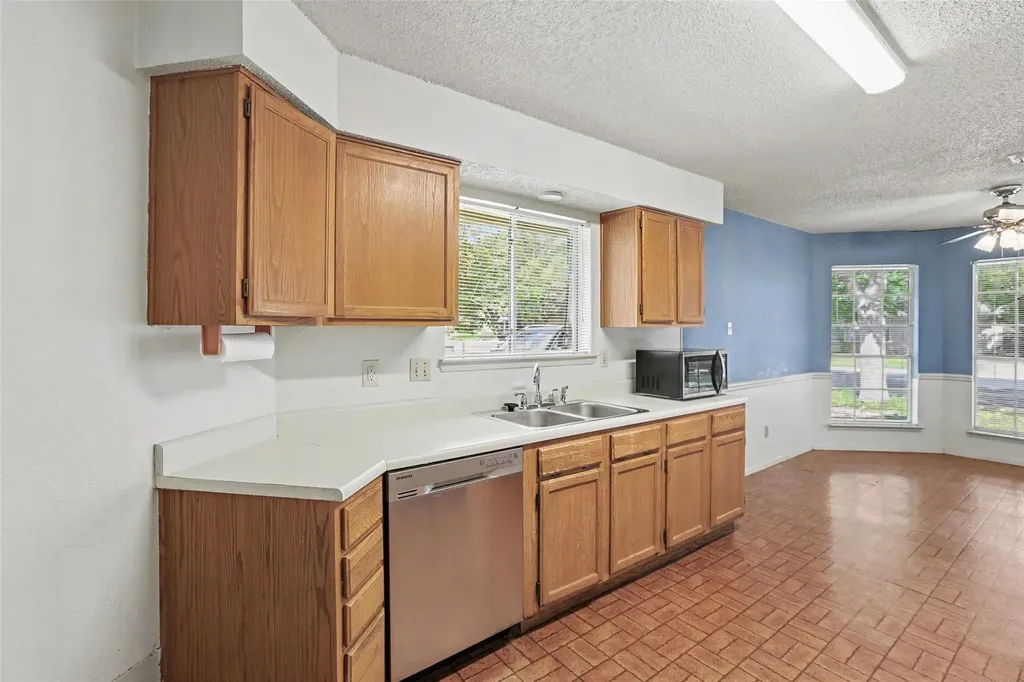 16819 Whitebrush Loop Austin TX 78717