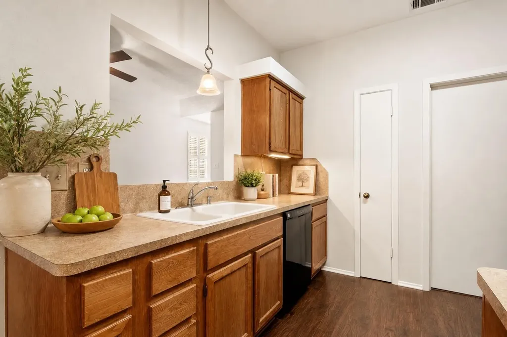 6501 Brush Country Road Austin TX 78749