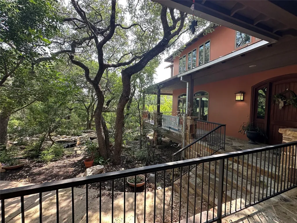 2501 Stratford Drive Austin TX 78746