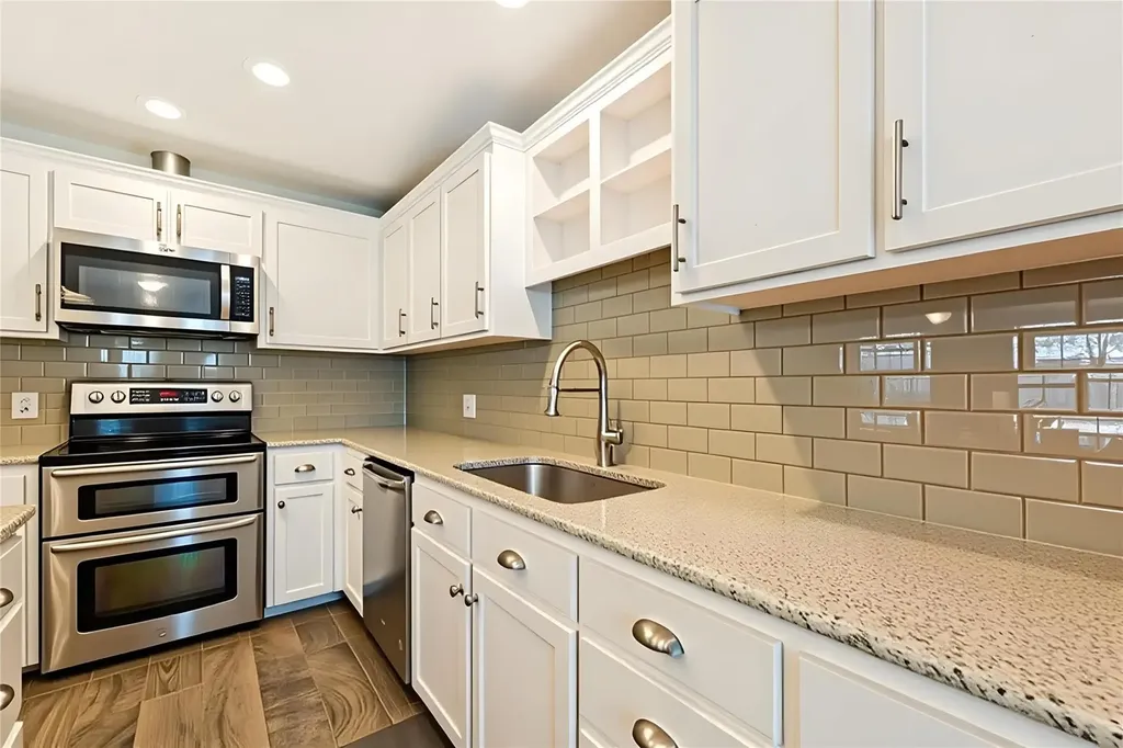 103 Jib Lane Georgetown TX 78633