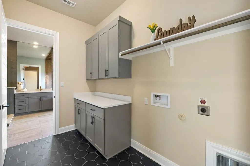 1300 Shelby Lane Georgetown TX 78628