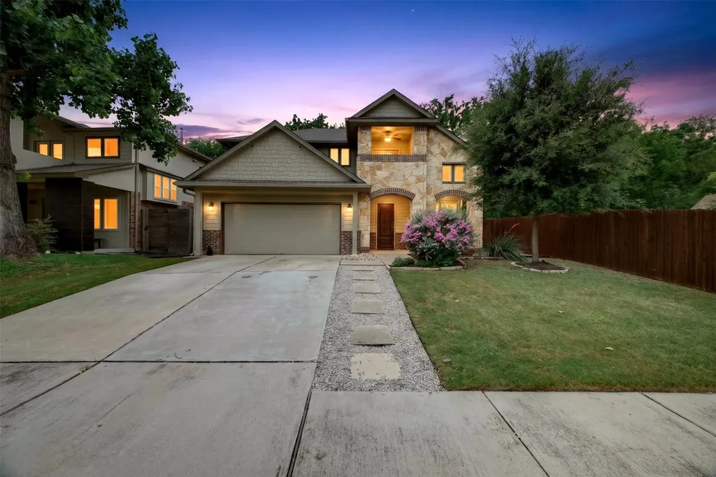 2316 Forsam Bend Austin TX 78725