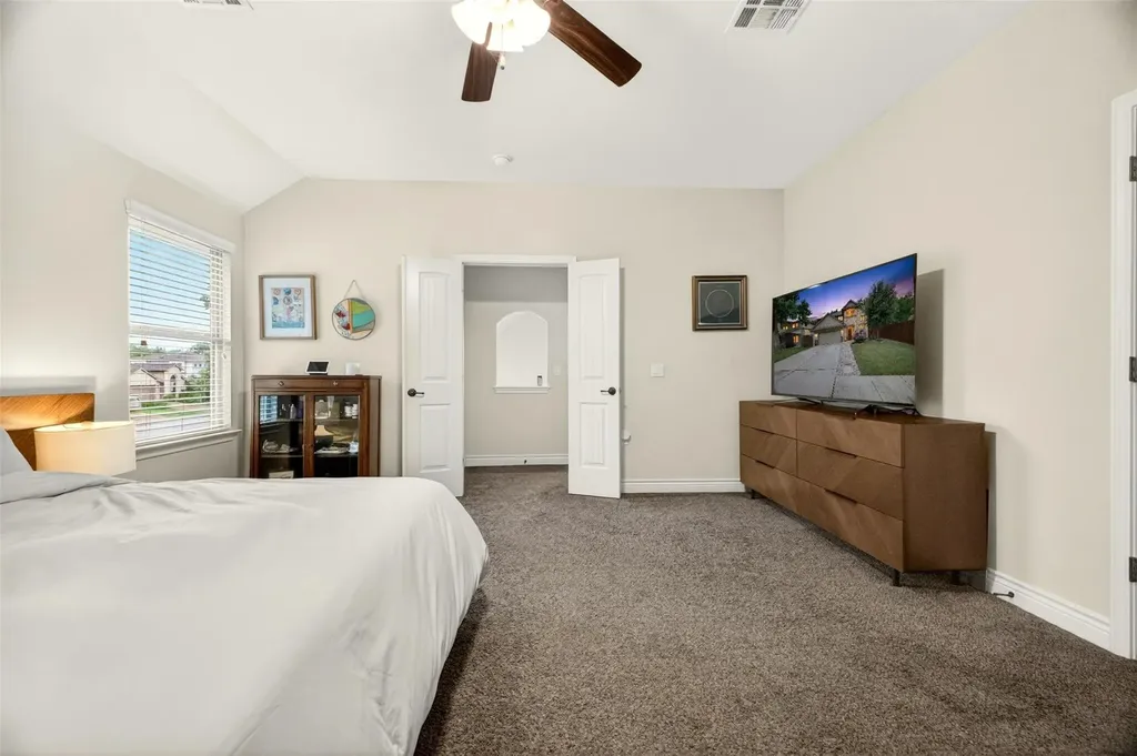 2316 Forsam Bend Austin TX 78725