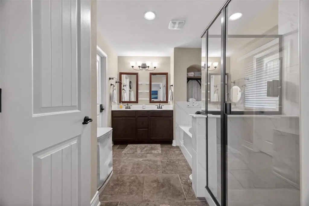2316 Forsam Bend Austin TX 78725