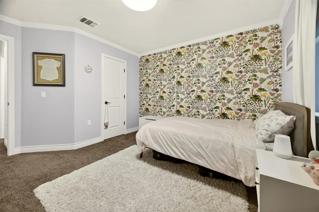 2316 Forsam Bend Austin TX 78725