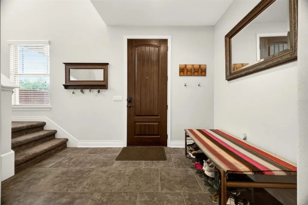 2316 Forsam Bend Austin TX 78725