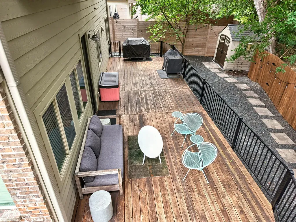 2316 Forsam Bend Austin TX 78725