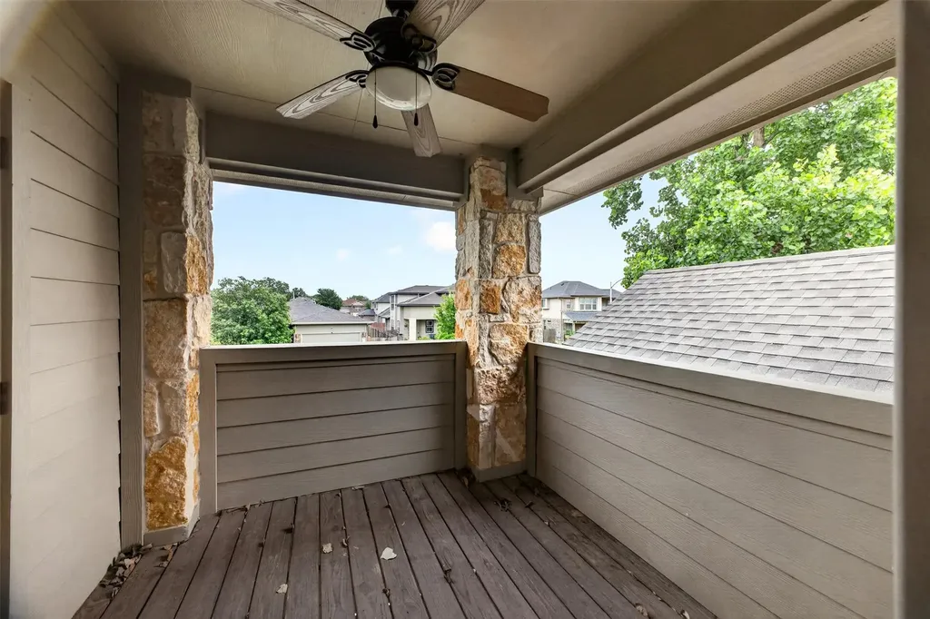 2316 Forsam Bend Austin TX 78725