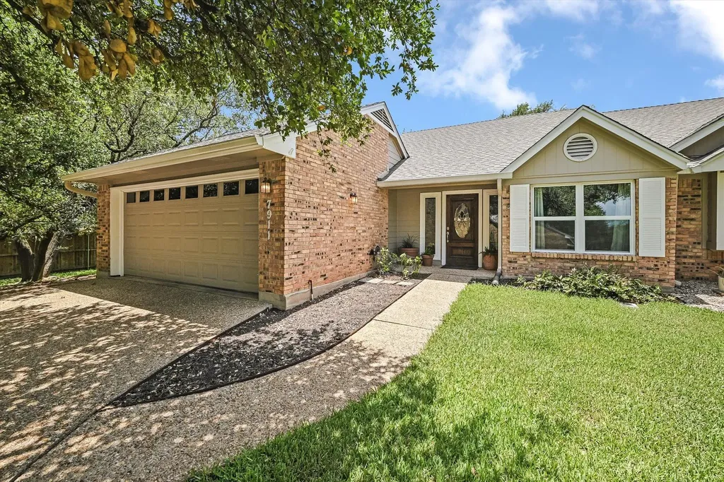 7911 Cavalry Court Austin TX 78731
