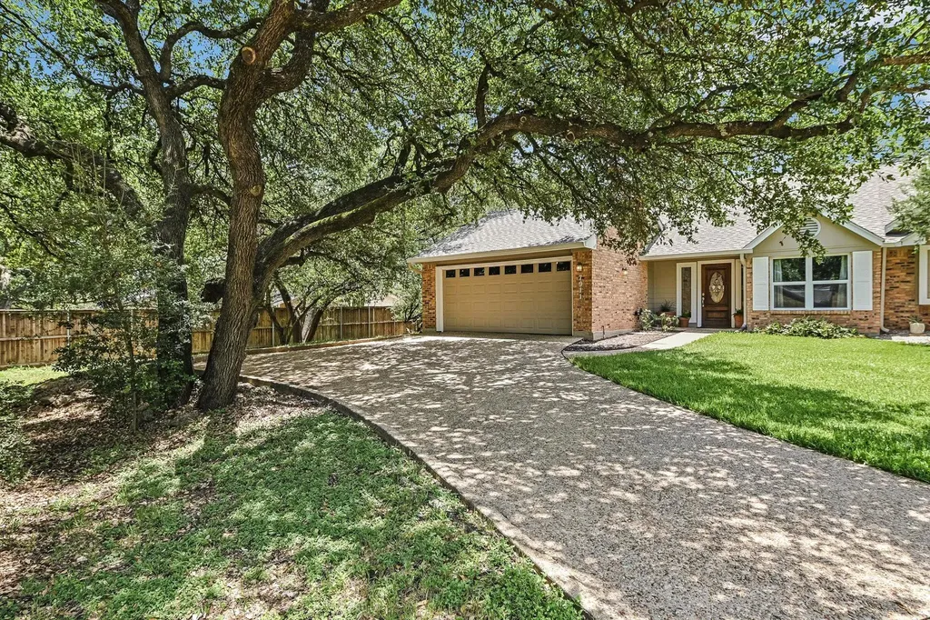7911 Cavalry Court Austin TX 78731