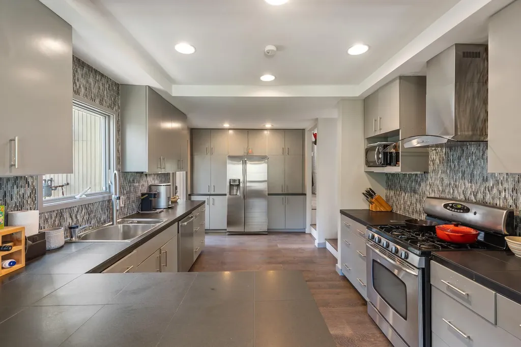 6106 Mountainclimb Drive Austin TX 78731