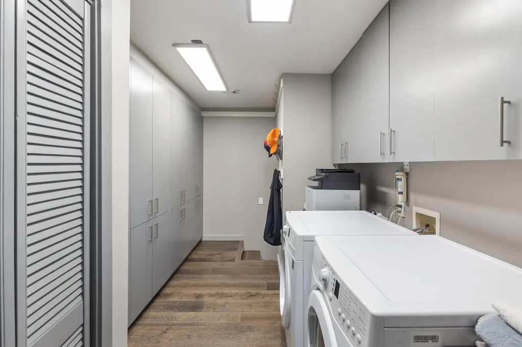 6106 Mountainclimb Drive Austin TX 78731