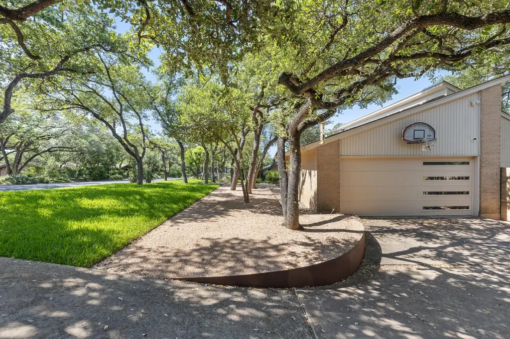 6106 Mountainclimb Drive Austin TX 78731