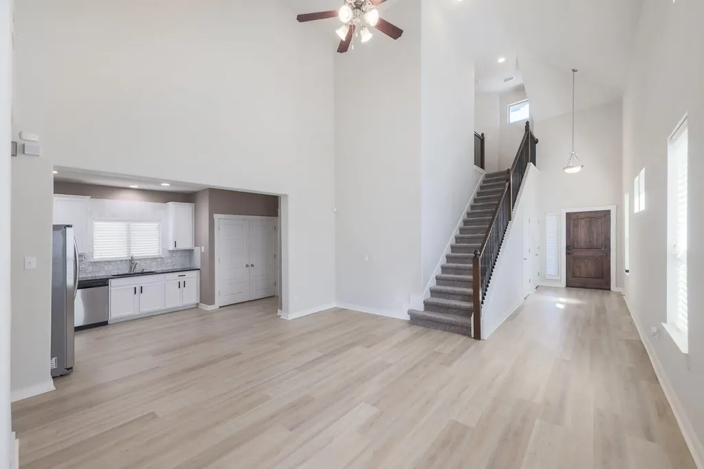 2001 Faro Drive Austin TX 78741