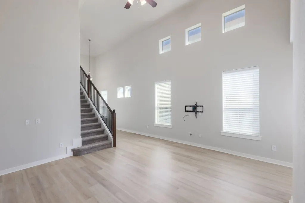 2001 Faro Drive Austin TX 78741