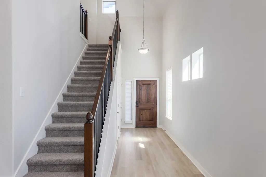 2001 Faro Drive Austin TX 78741