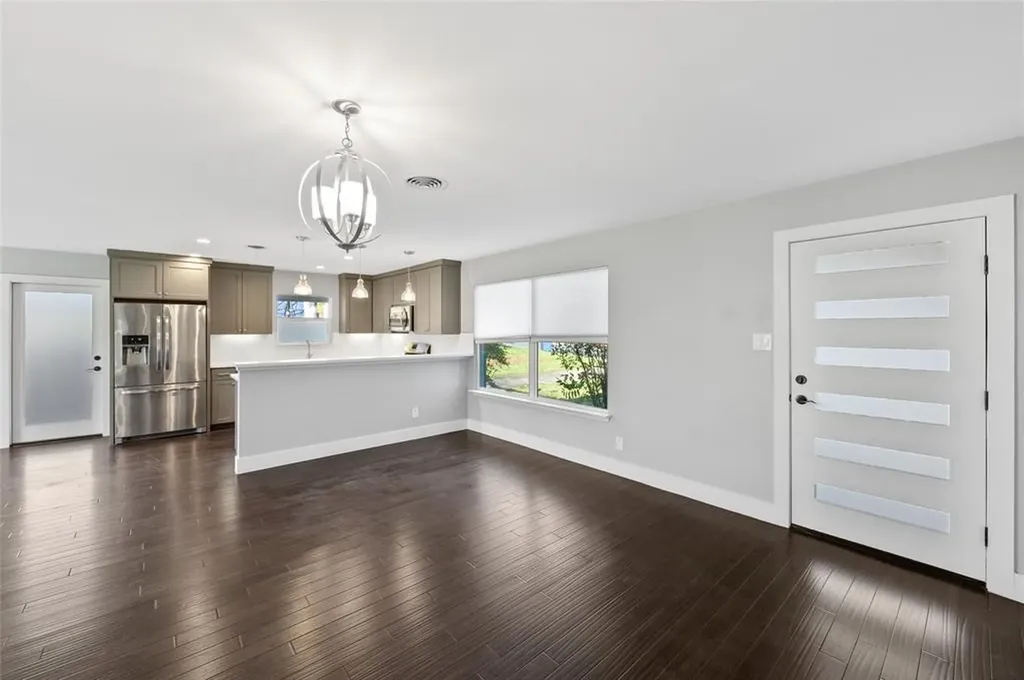 1305 Glenwood Drive Austin TX 78723