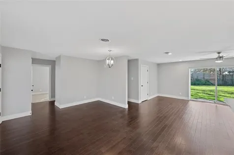 1305 Glenwood Drive Austin TX 78723