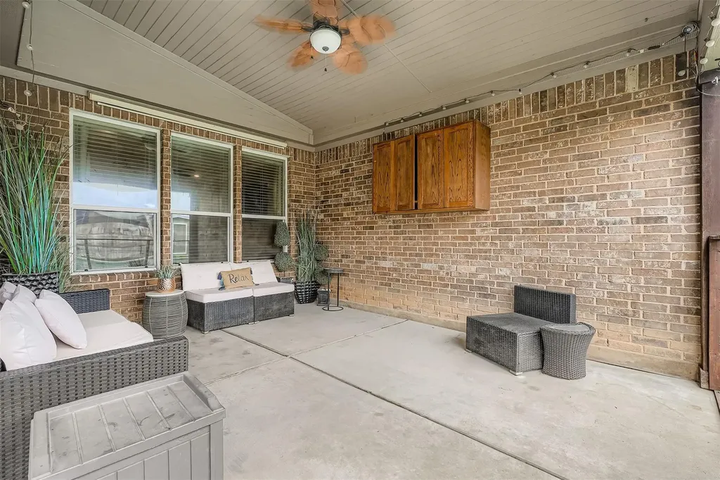 7020 Ondantra Bend Austin TX 78744