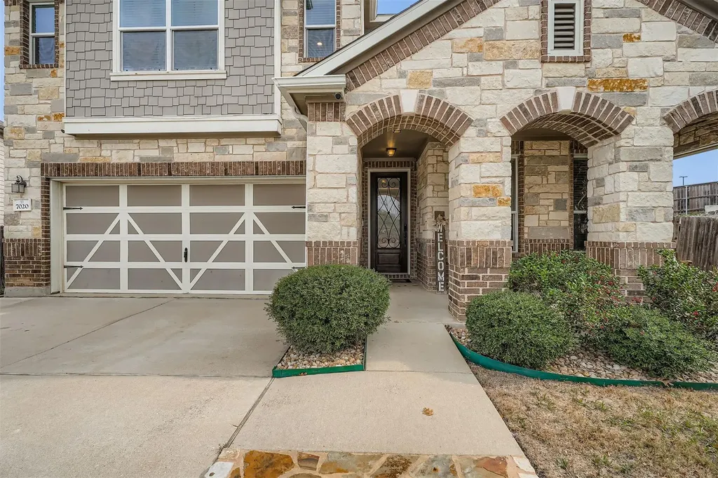 7020 Ondantra Bend Austin TX 78744