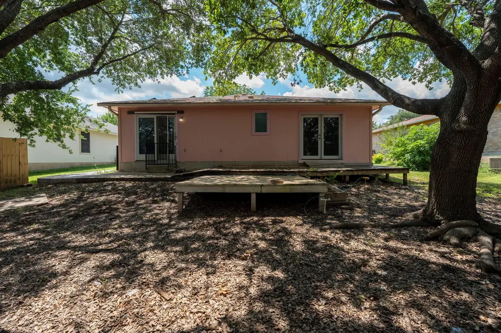 144 Fall Creek Drive Kyle TX 78640