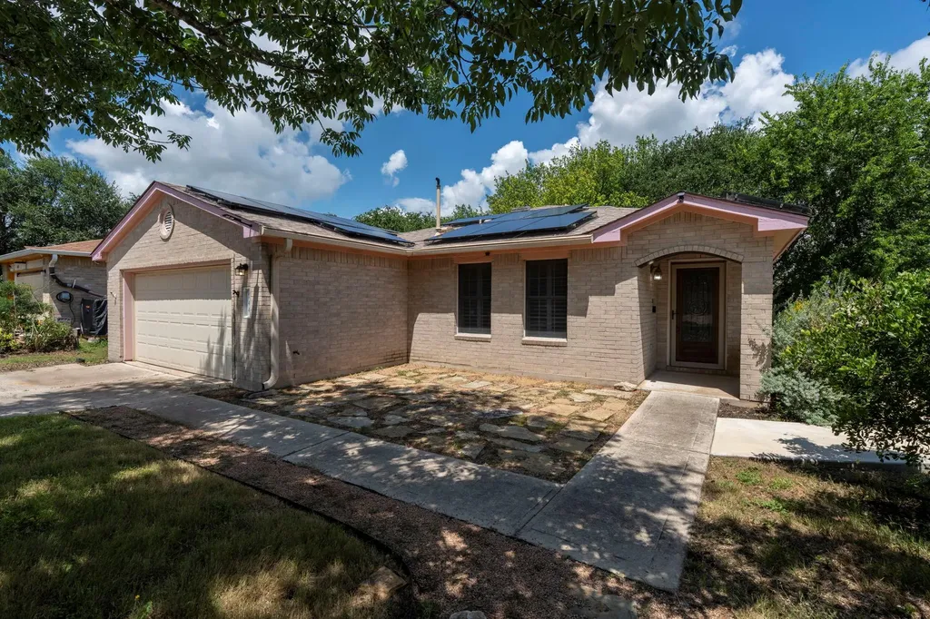 144 Fall Creek Drive Kyle TX 78640