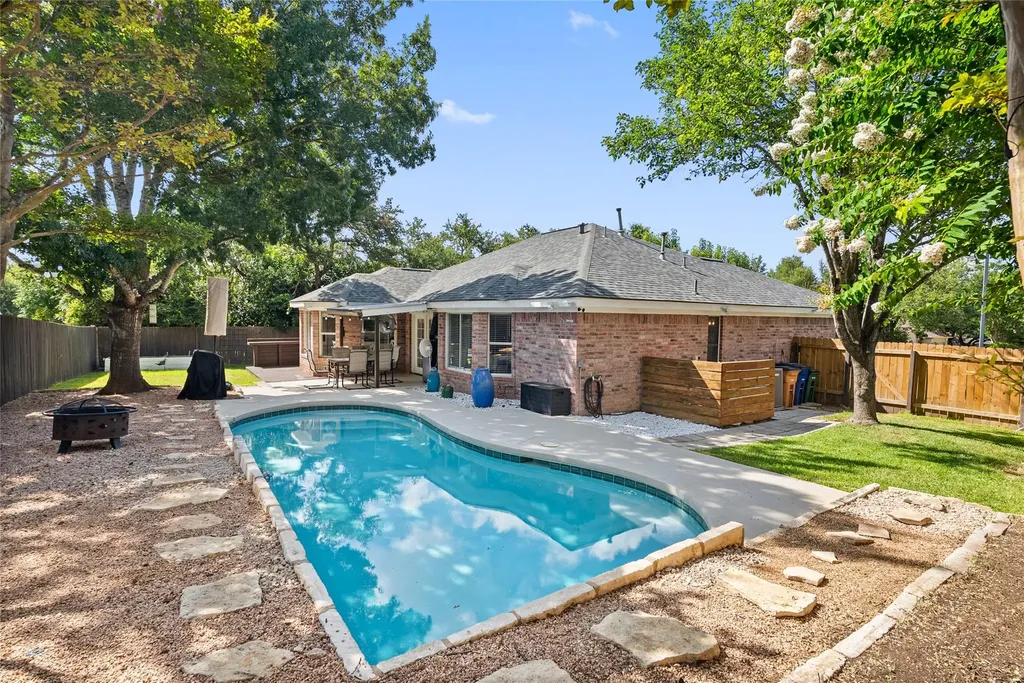 9024 Heiden Lane Austin TX 78749