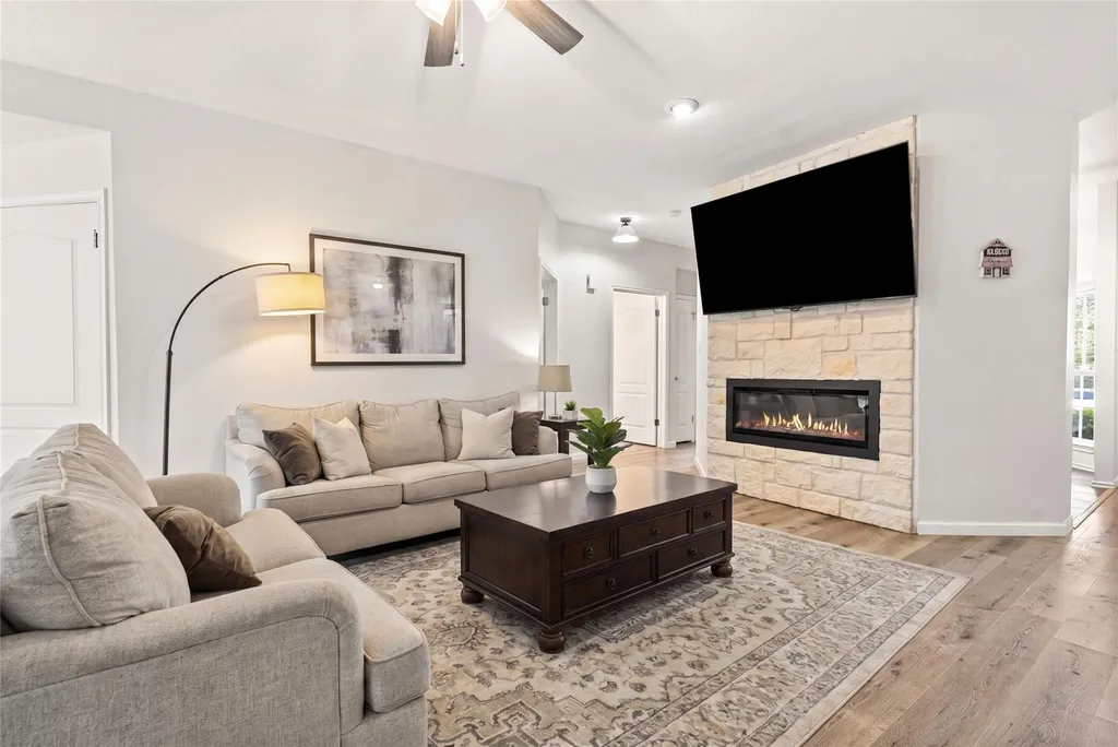 9024 Heiden Lane Austin TX 78749