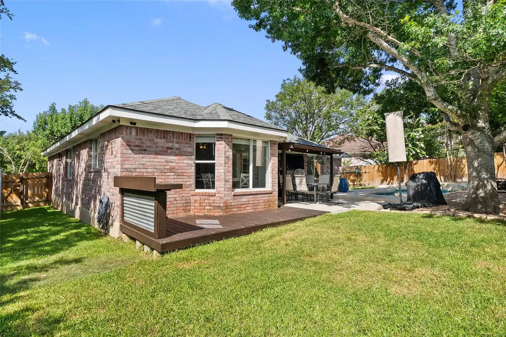 9024 Heiden Lane Austin TX 78749