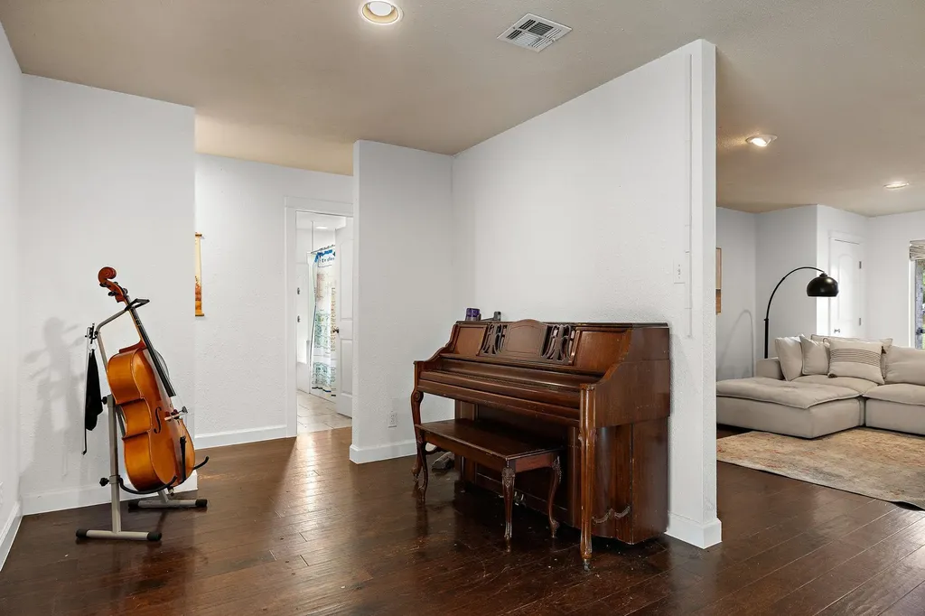 3309 Graybuck Road Austin TX 78748