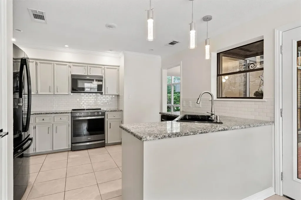 10505 Ronwood Drive Austin TX 78750