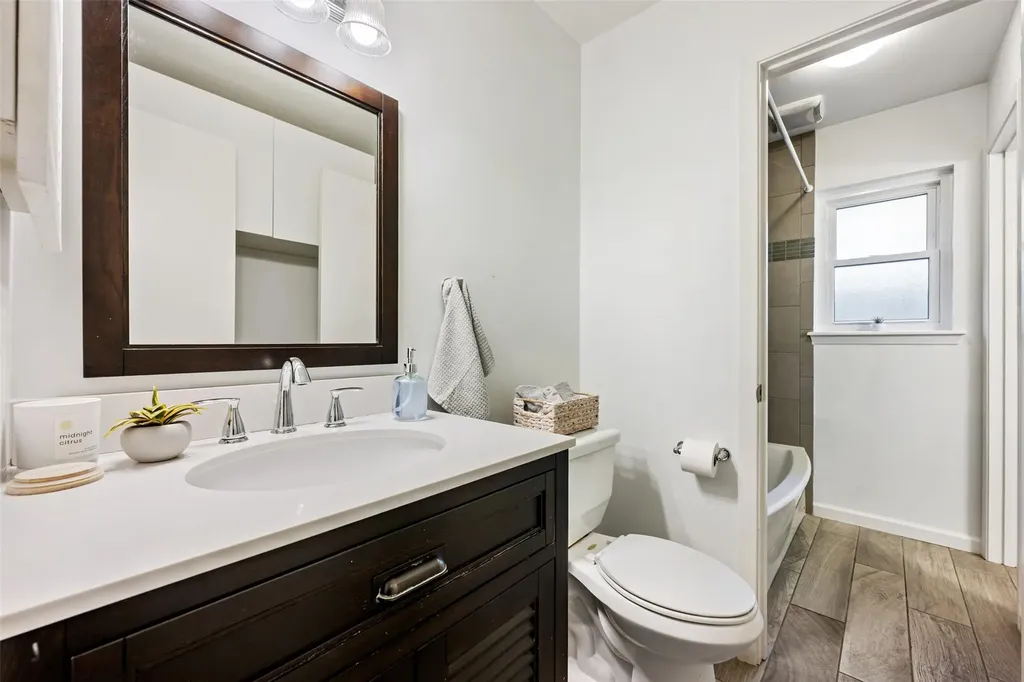 10106 Woodstock Drive Austin TX 78753