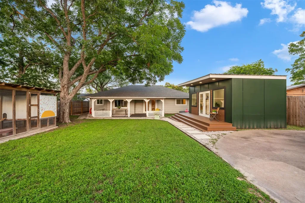 10106 Woodstock Drive Austin TX 78753
