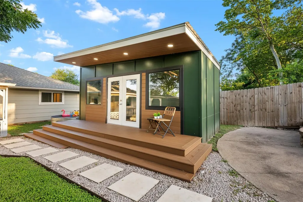 10106 Woodstock Drive Austin TX 78753