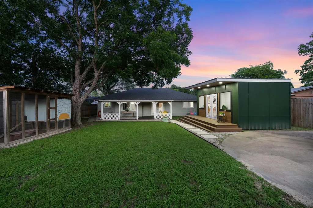 10106 Woodstock Drive Austin TX 78753