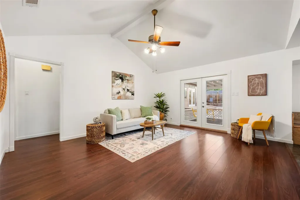 10106 Woodstock Drive Austin TX 78753