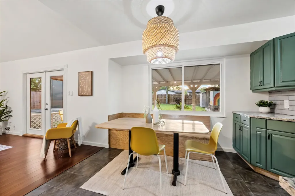 10106 Woodstock Drive Austin TX 78753