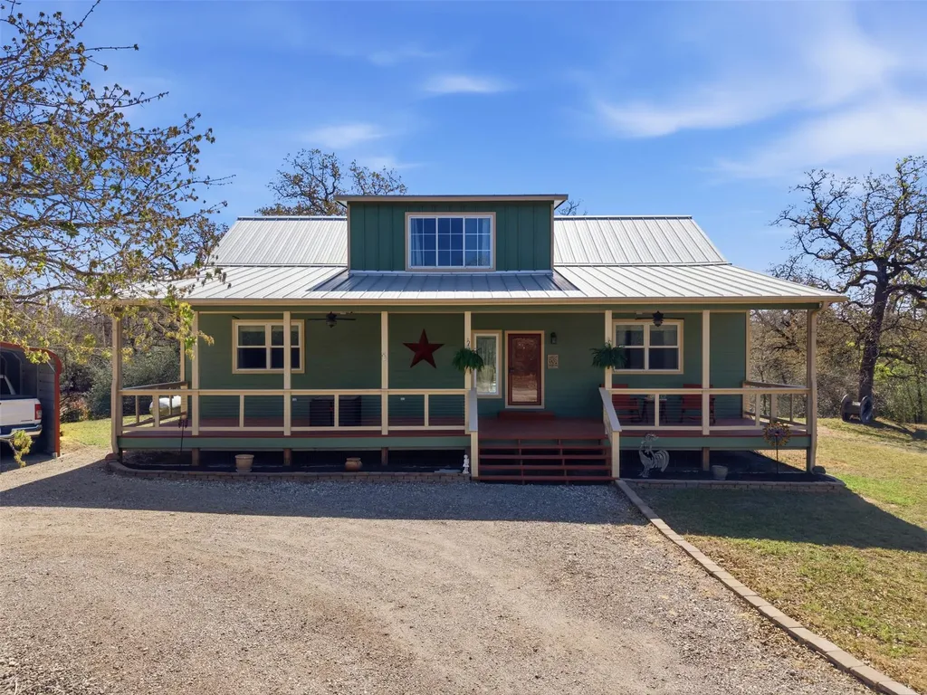 123 Meadowood Drive Elgin TX 78621