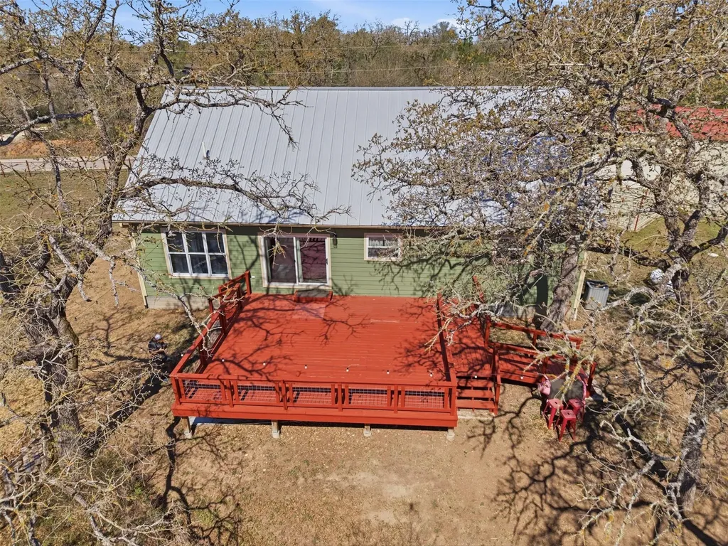 123 Meadowood Drive Elgin TX 78621