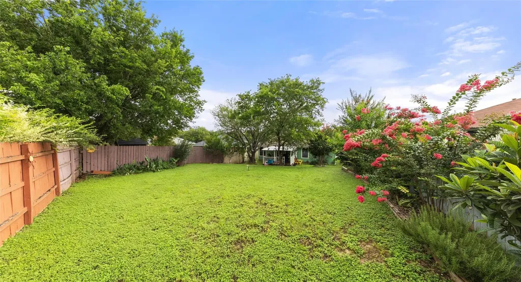 5403 Lark Creek Drive Austin TX 78744