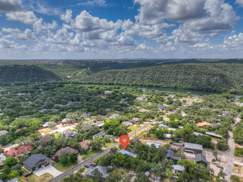 1108 S Quinlan Park Road Austin TX 78732