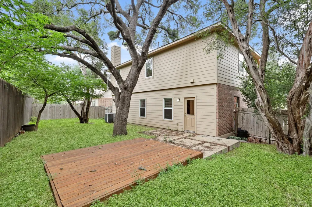 813 Kevin Taylor Drive Austin TX 78745