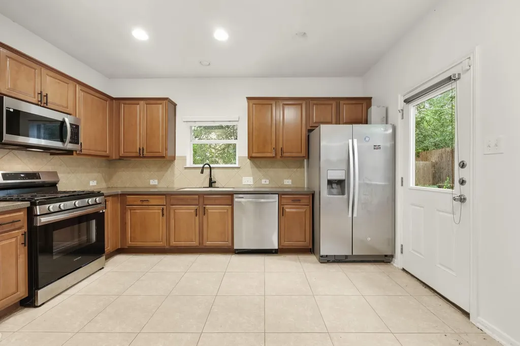 813 Kevin Taylor Drive Austin TX 78745