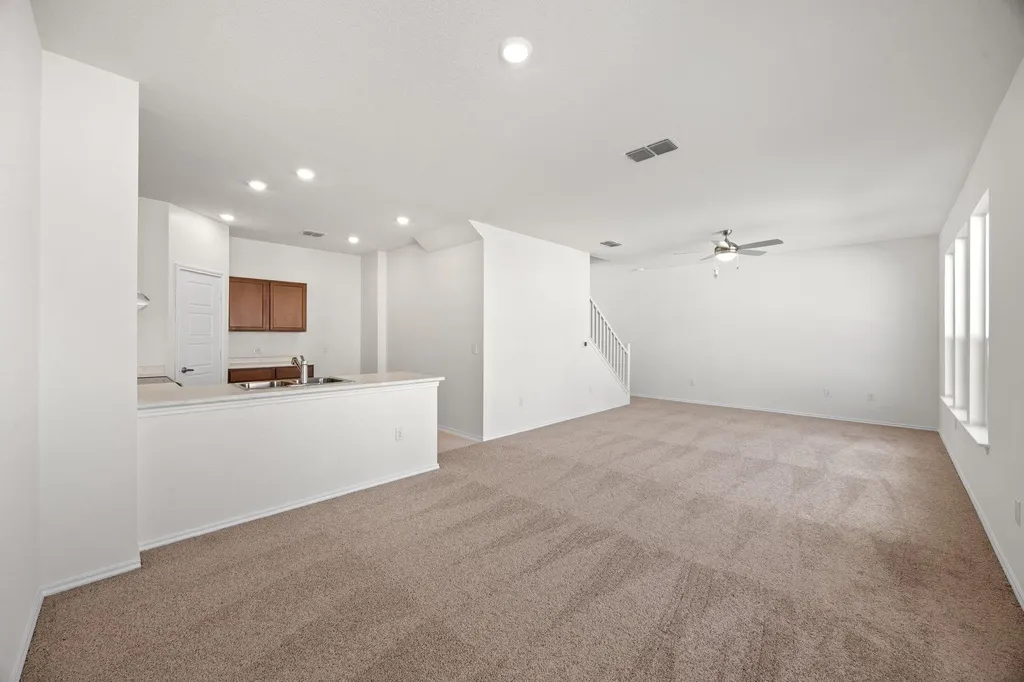 12106 Salvador Street Austin TX 78748