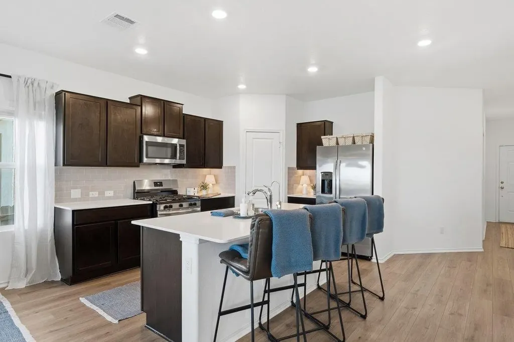 1233 Sweetspire Street Leander TX 78641